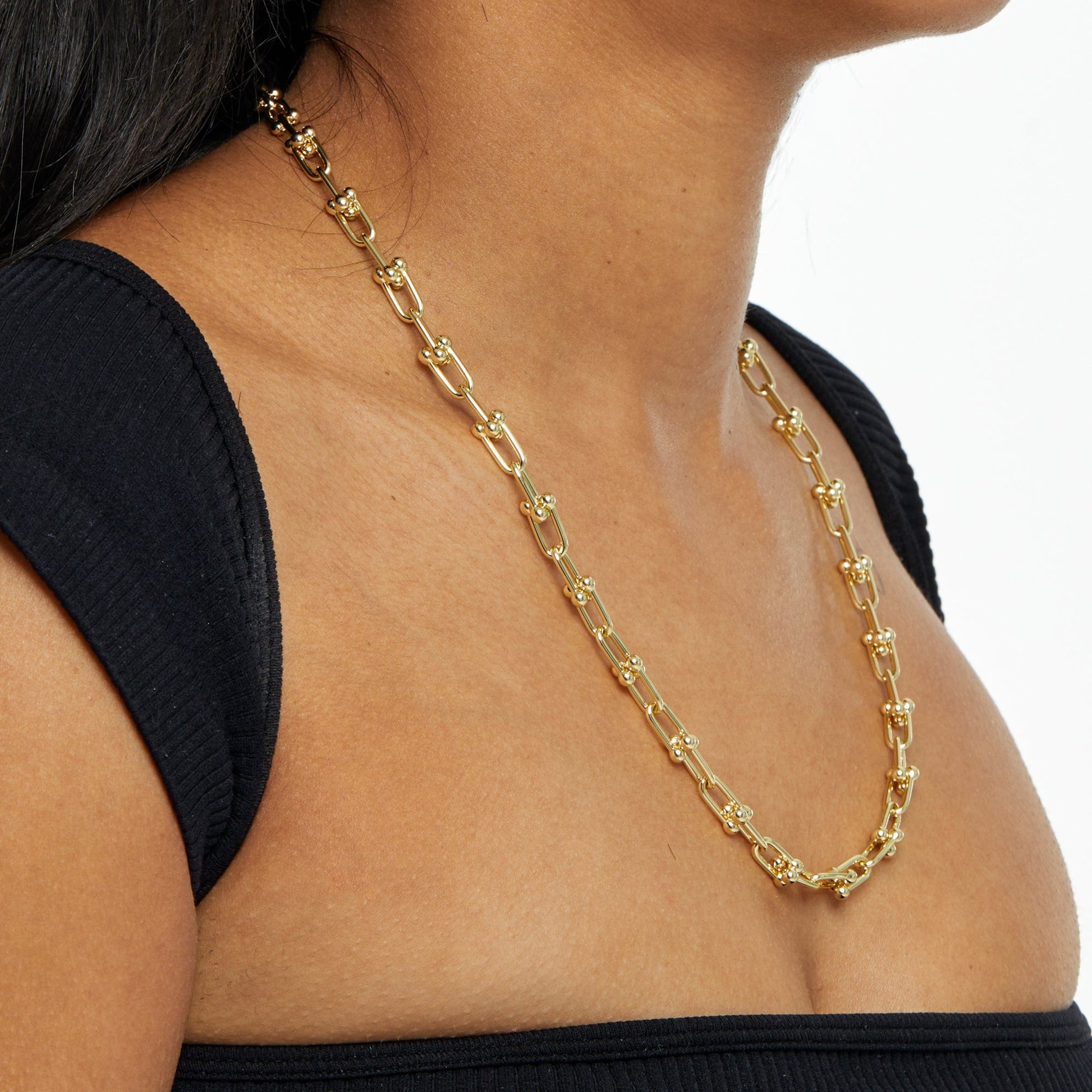 Layer it or wear solo Chains U-Link Ball Chain 7mm - Gold